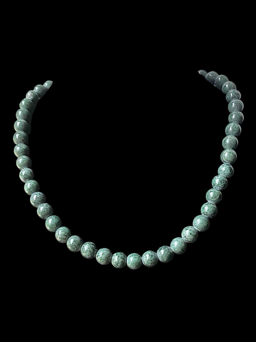 Vintage Nephrite Jade Beaded Green Necklace
